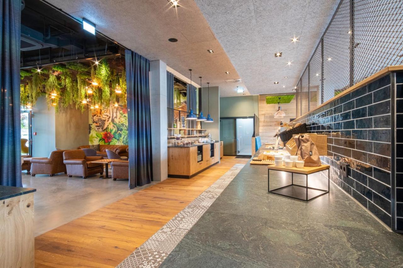 Riku Hotel Ρόιτλινγκεν Εξωτερικό φωτογραφία